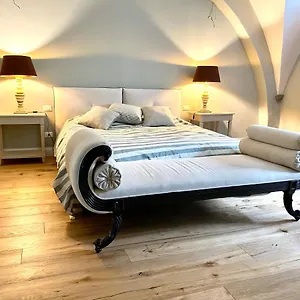  Apartment Accademia Newly Renovated Ancient Abbey