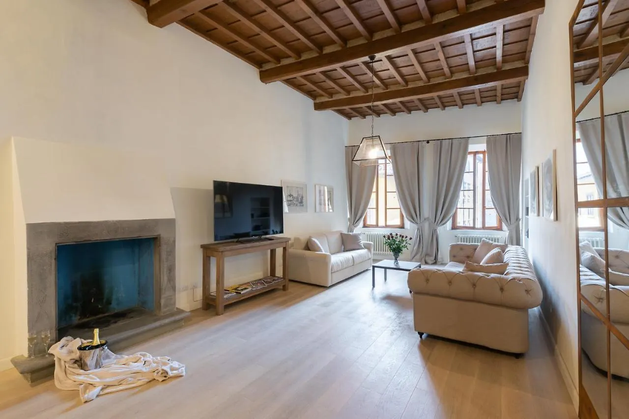 Apartment Pure Luxury In Oltrarno Florence