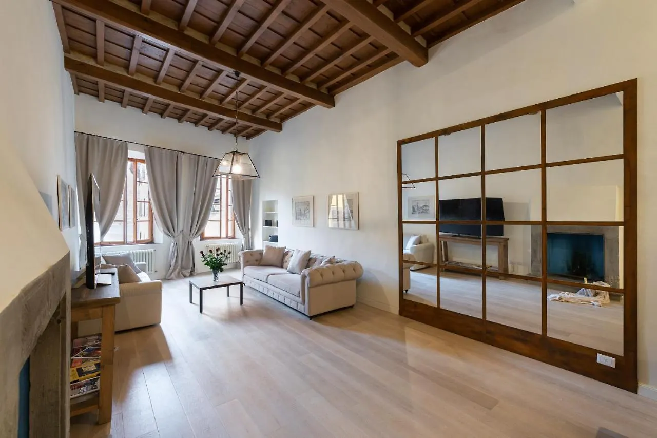 Pure Luxury In Oltrarno Florence Apartment